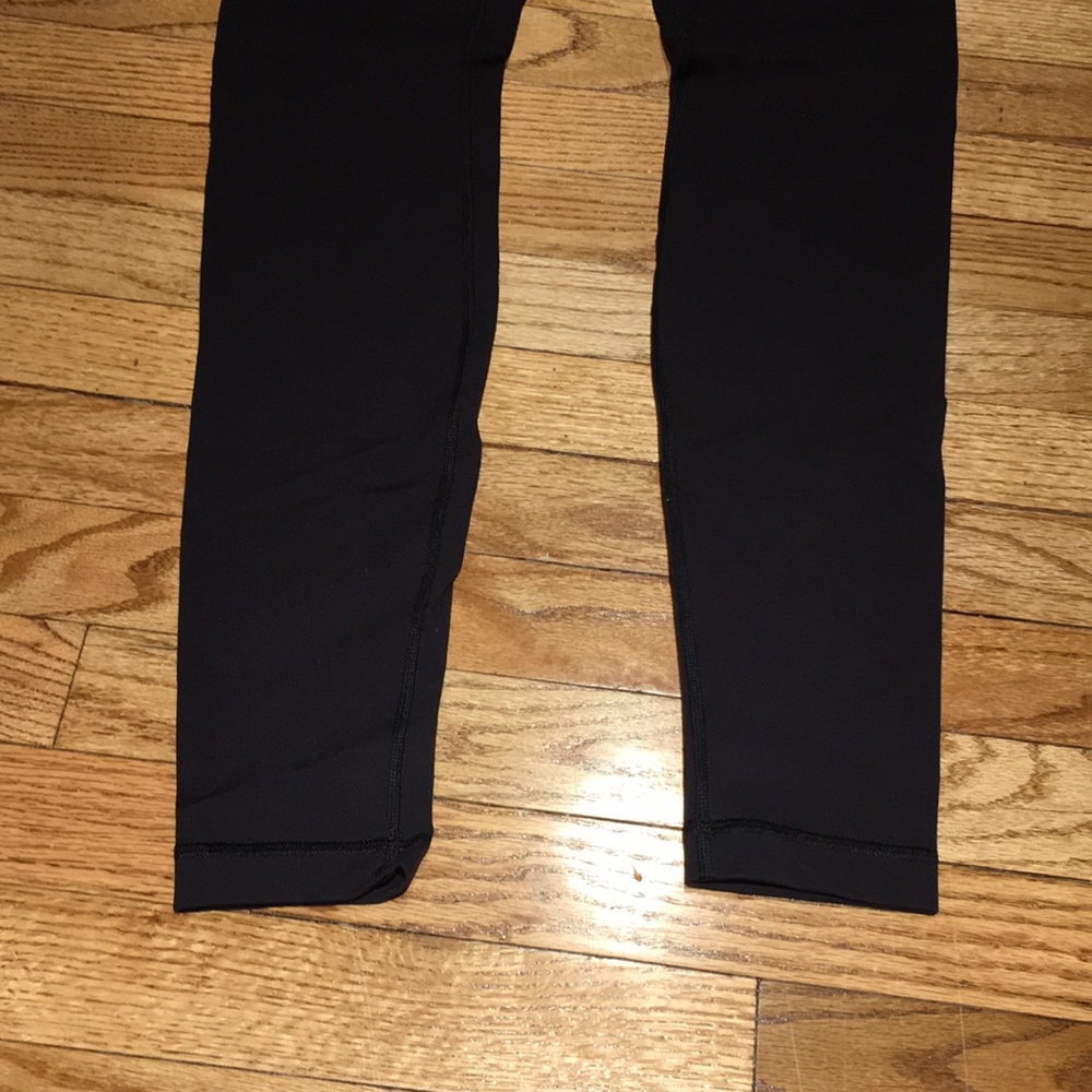 Lululemon Wunder Under pant size 8 - Picture 3 of 5